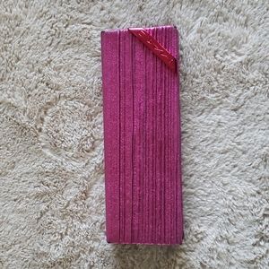 MAC shiny pretty things face compact: medium/deep